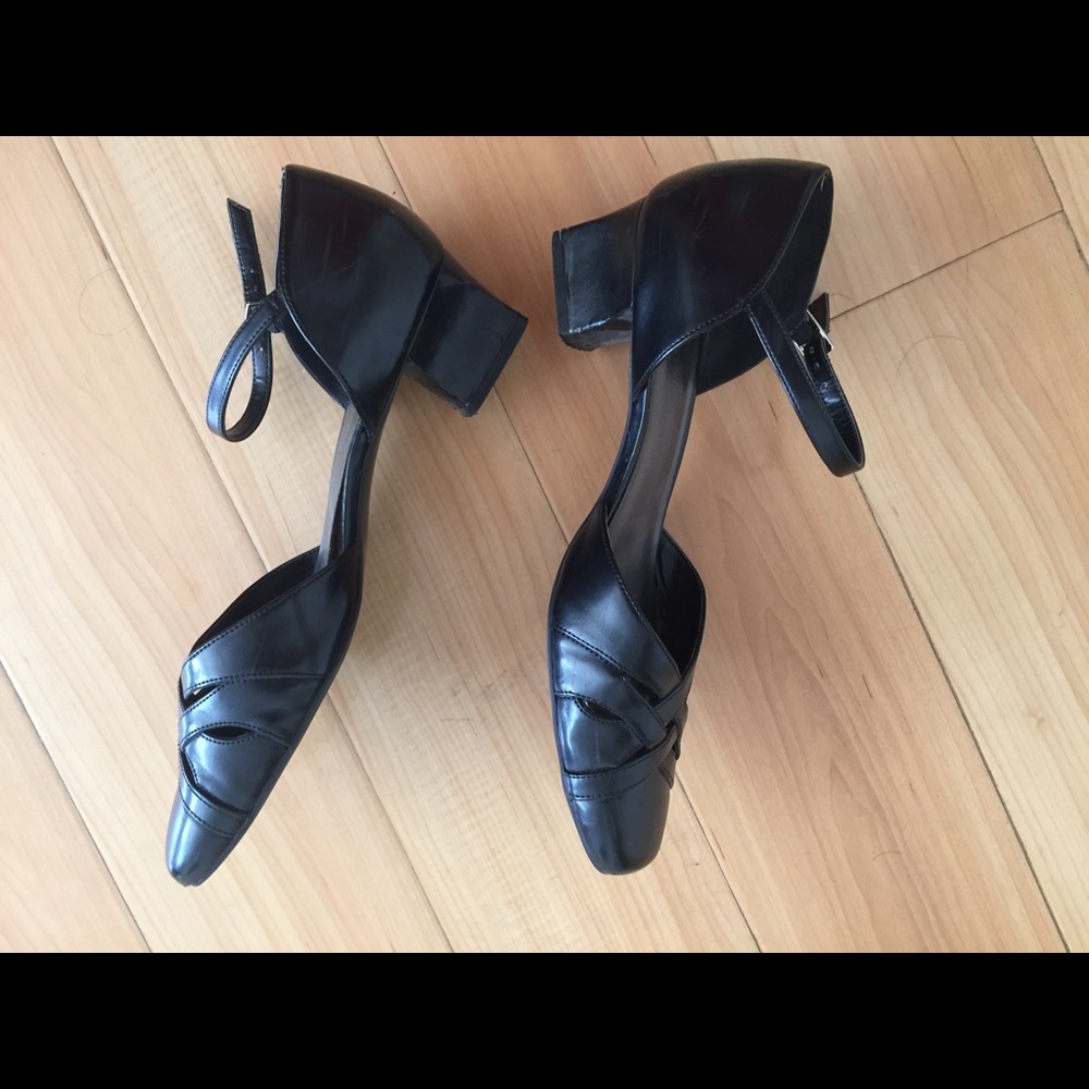 party sandals